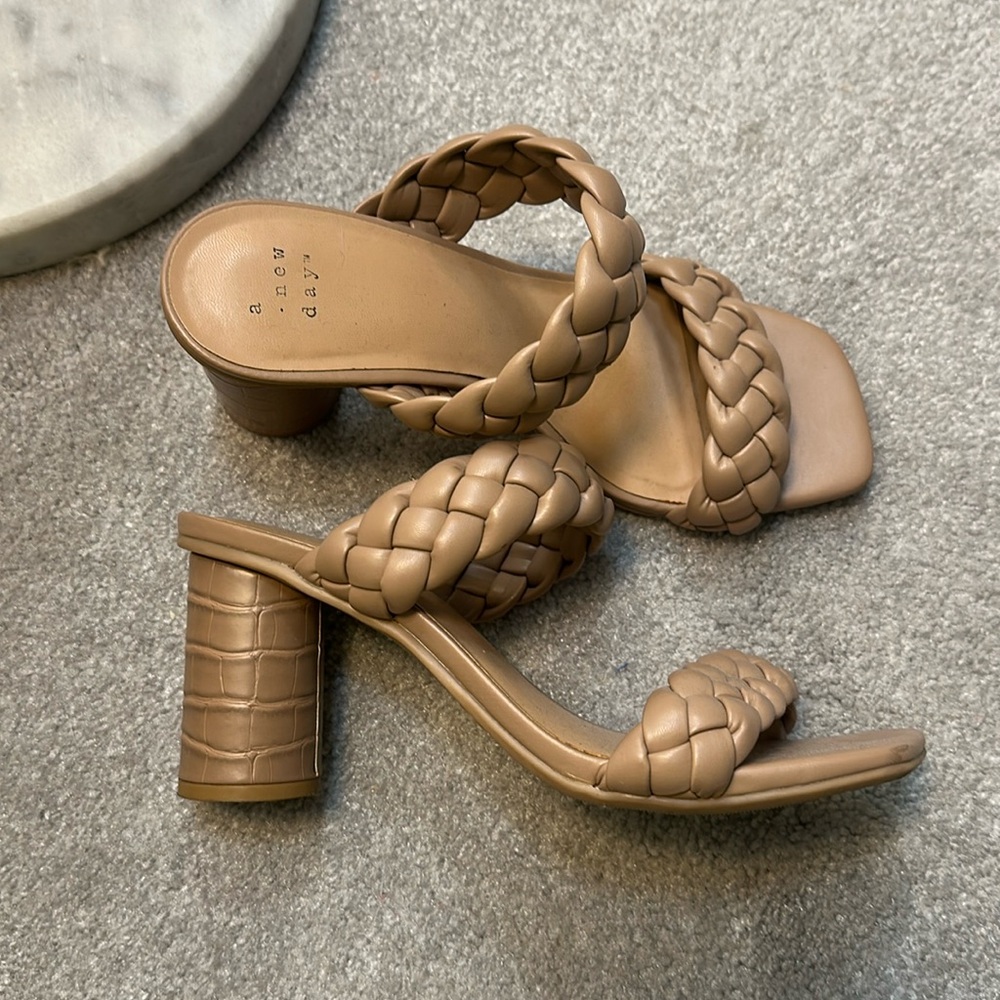 A New Day Braided Woven Tan Heels Sz 7